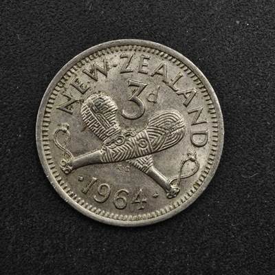 【淘币小摊】实时拍第八百四十八拍   散币银币场   满百包邮可预留二周 每周一统一发货   - 新西兰1964年伊丽莎白二世3便士镍币