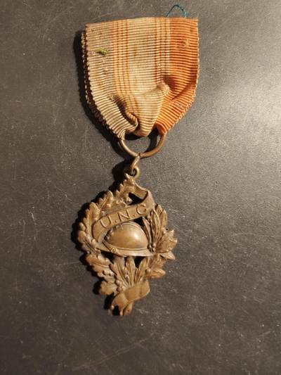 老王徽章第176期 - 法国一战UNC老兵协会奖章