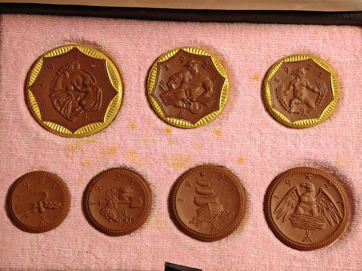 【德藏】世界币章拍卖第161期 1921年 德国德紧萨克森陶瓷币一套7枚 原盒 (面值为：20、50芬尼；1、2、5、10、20马克)