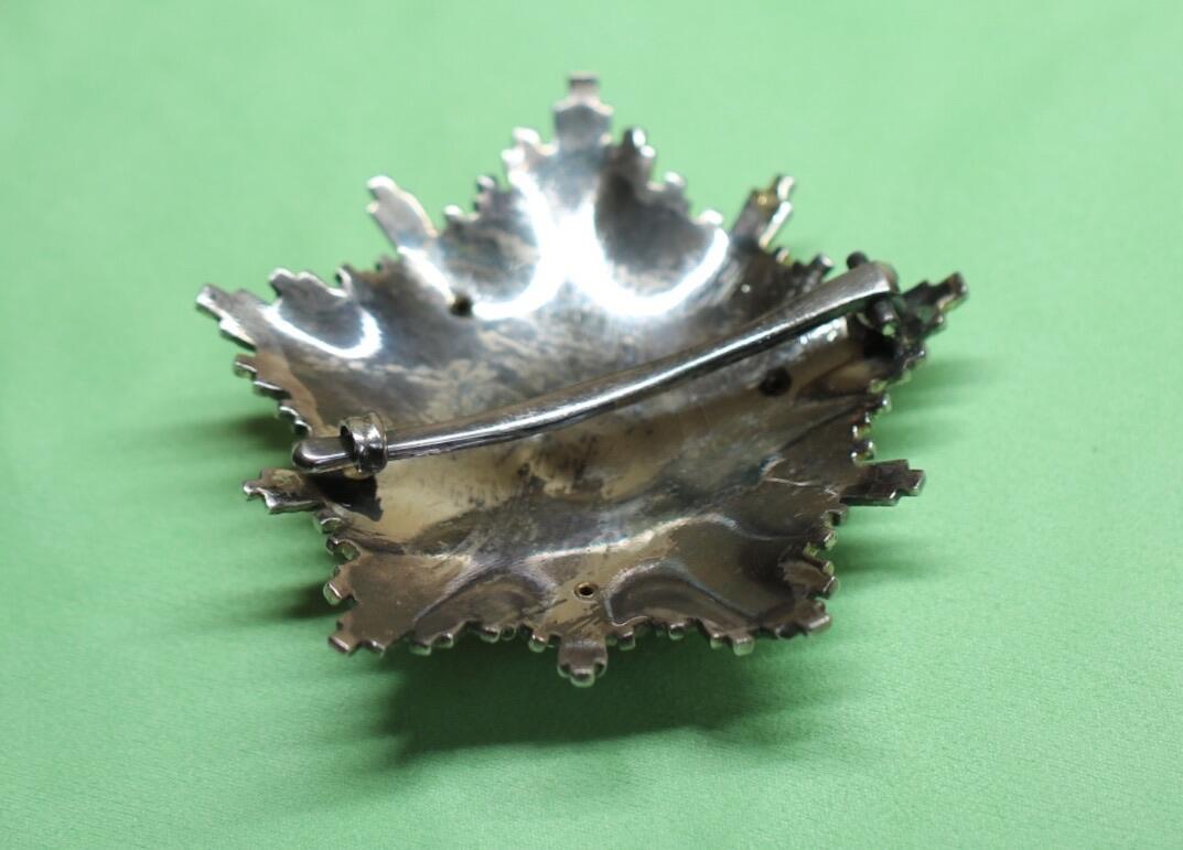 大猫徽章拍卖 第286期 一级南斯拉夫之星勋章 红宝石版