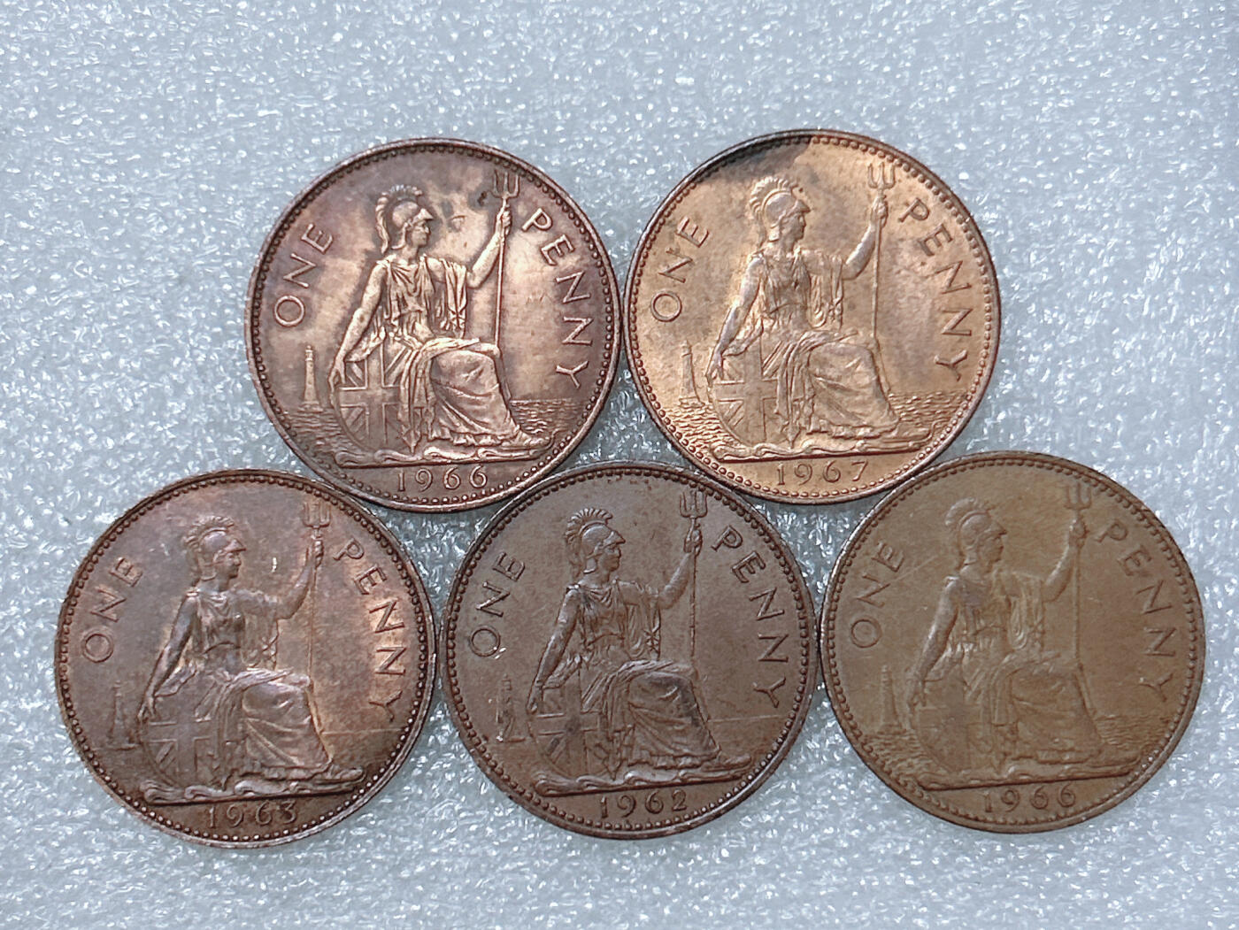 第一海外回流一元起拍收藏 散集专场  第290期 英国不同年份1便士铜币 5枚 大不列颠英国女神