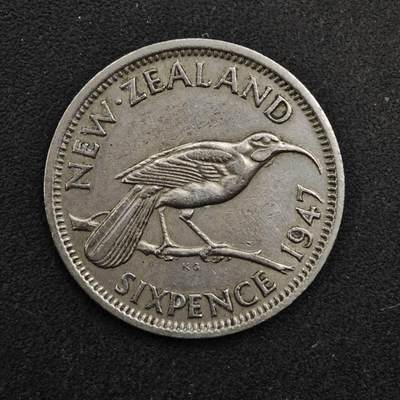 【淘币小摊】实时拍第八百四十九拍   散币银币场   满百包邮可预留二周 每周一统一发货   - 新西兰1947年乔治六世6便士镍币