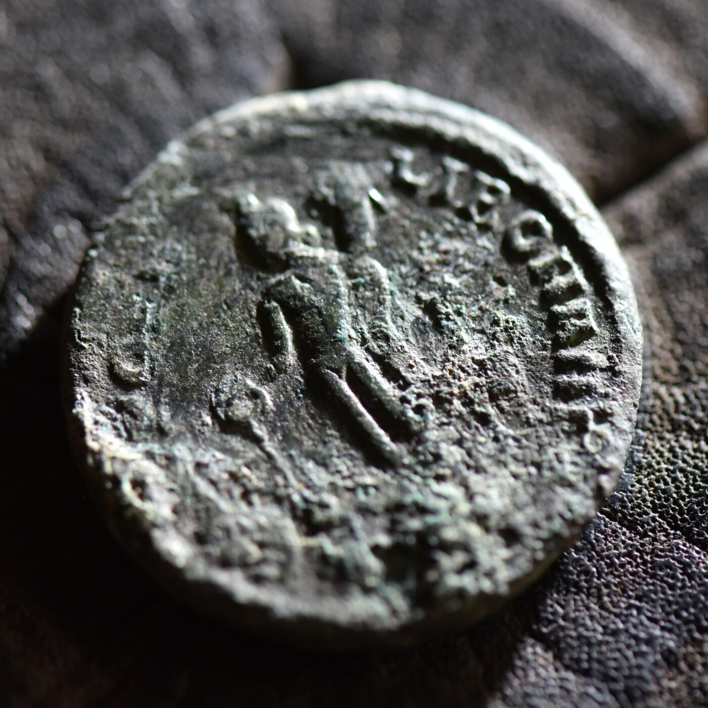 【良泉】【春节前最后一场】2月5日晚19.30点开拍！208组，本场结束后预存钱币的朋友请告知，将连同本场拍品一起邮寄，预祝诸位春节愉快！ 【最早的富力铜币】公元294-299年【古罗马】戴克里先，早期版超大富力洗银铜币，9.7克