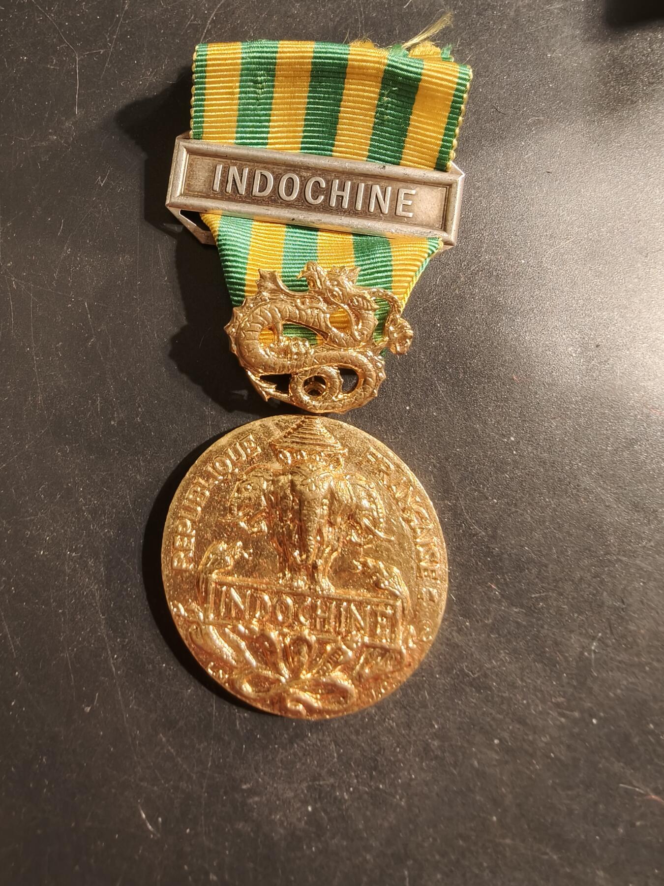 老王徽章第176期 法国1946远征印支战役奖章    带印支勋条
