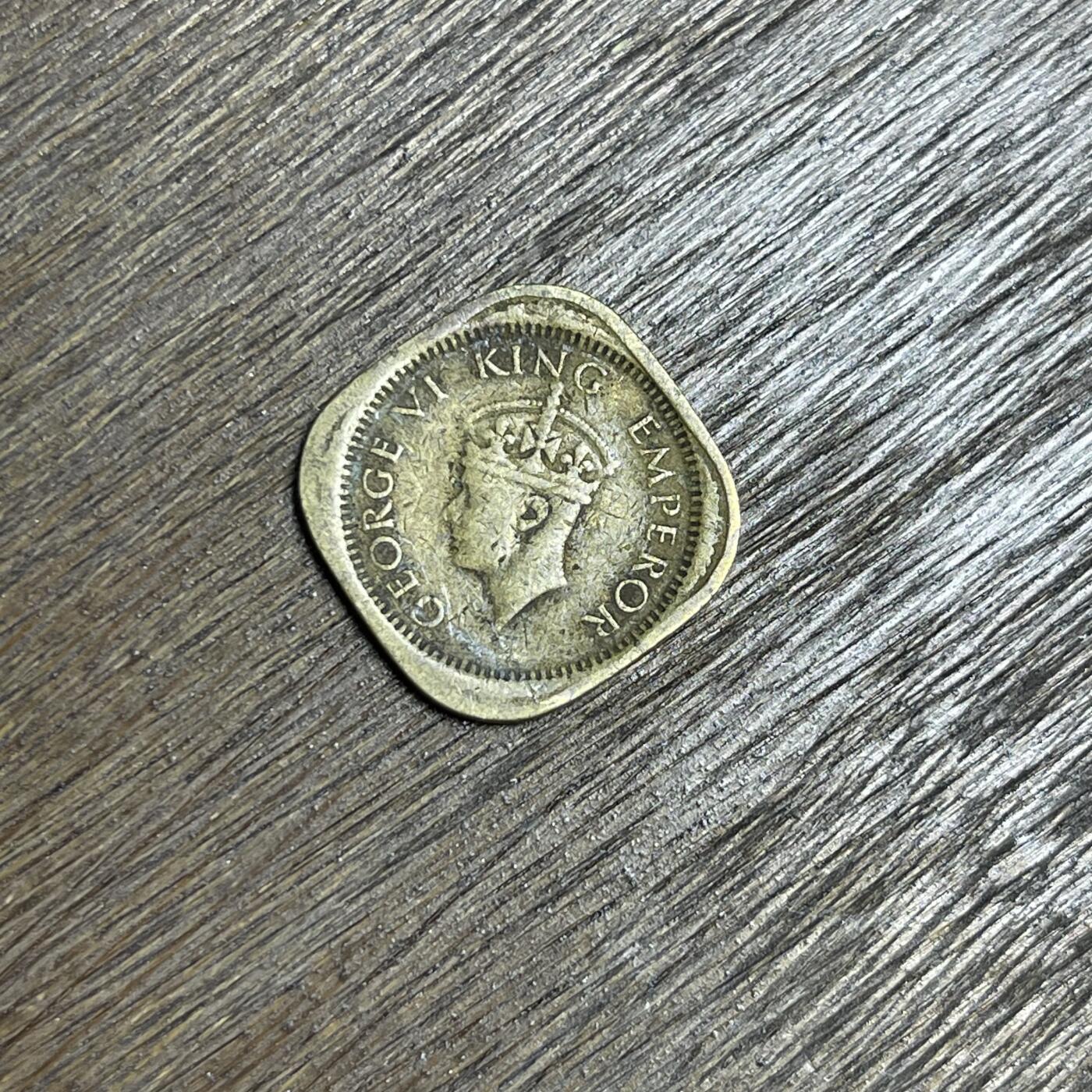 【铜匠收藏】★第137场★散币场。不寄存，30包邮。不满30元，支付5元运费。《接受代拍 代送NGC评级》 100【无寄存】1943 英属印度 乔六 1/2安娜 铜币