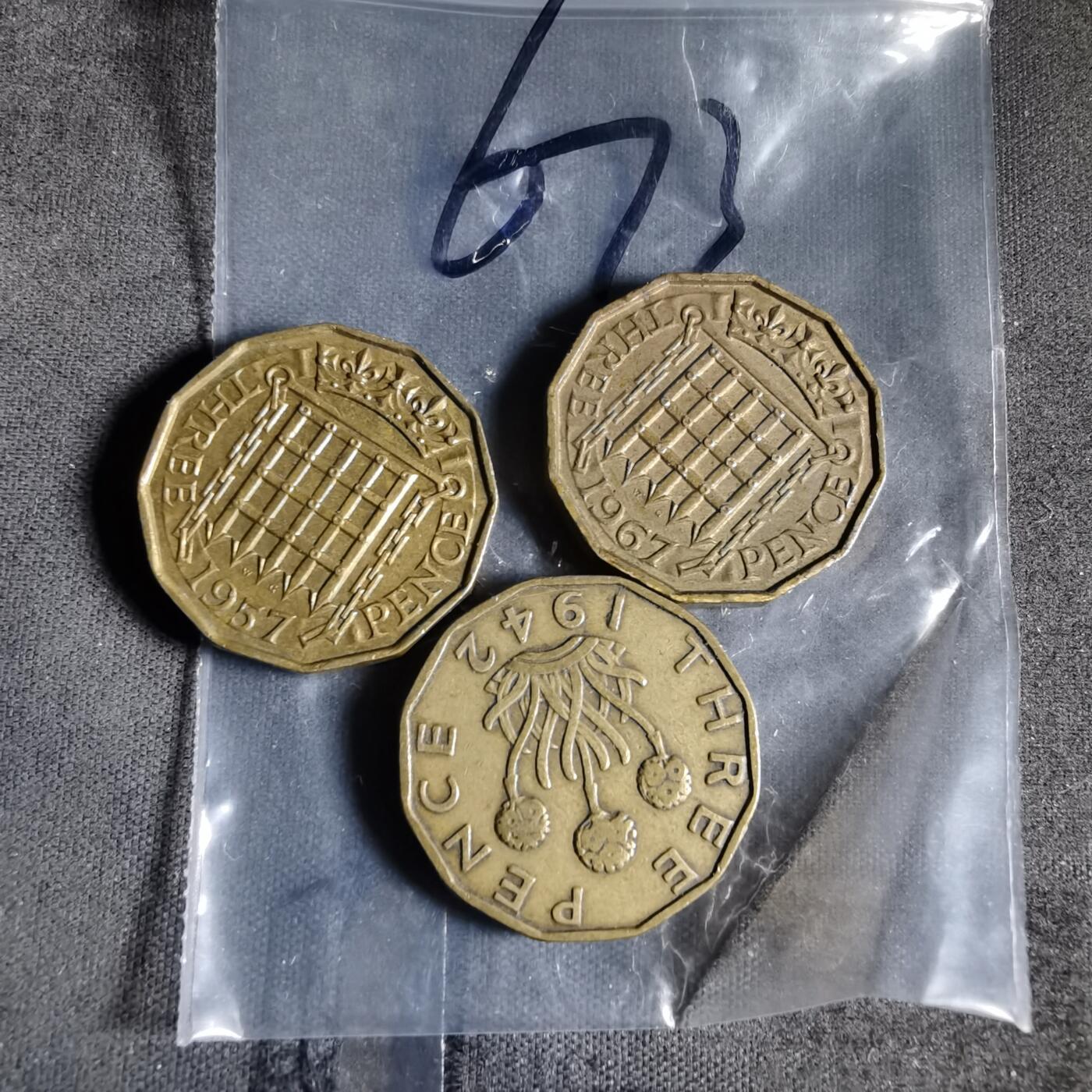 沼泽如烟--第956场 英国三枚