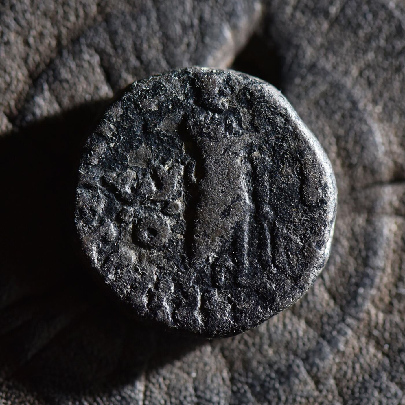 【良泉】【春节前最后一场】2月5日晚19.30点开拍！208组，本场结束后预存钱币的朋友请告知，将连同本场拍品一起邮寄，预祝诸位春节愉快！ 【藏家出品D】印度-赛克王朝，阿泽斯二世，公元前35-12年打制，银铜合金四德拉克马，9.11克