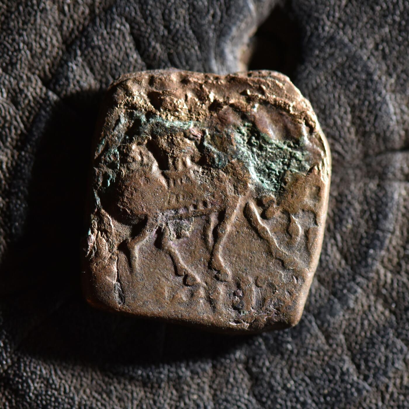 【良泉】【春节前最后一场】2月5日晚19.30点开拍！208组，本场结束后预存钱币的朋友请告知，将连同本场拍品一起邮寄，预祝诸位春节愉快！