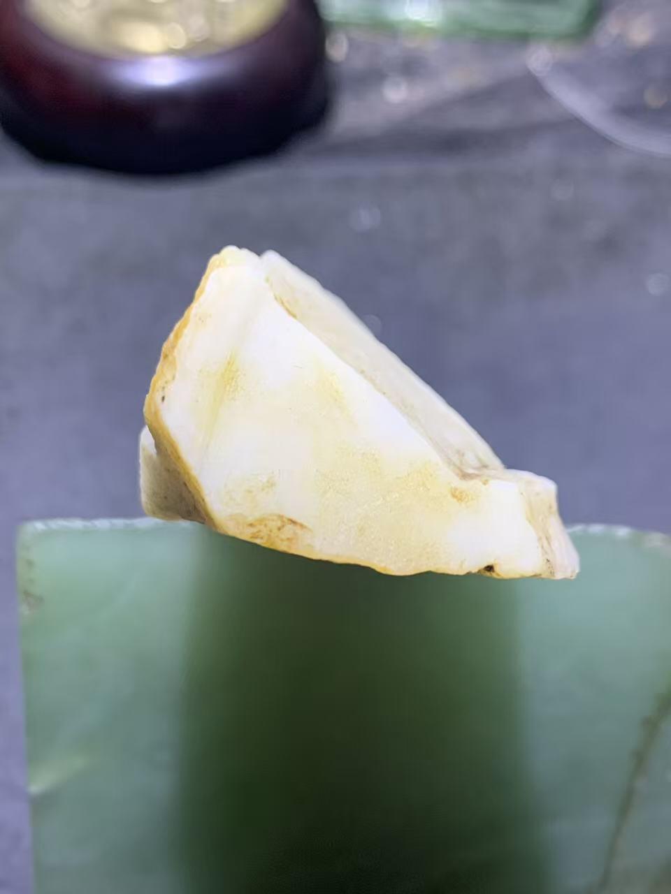 新疆和田白玉原石一颗