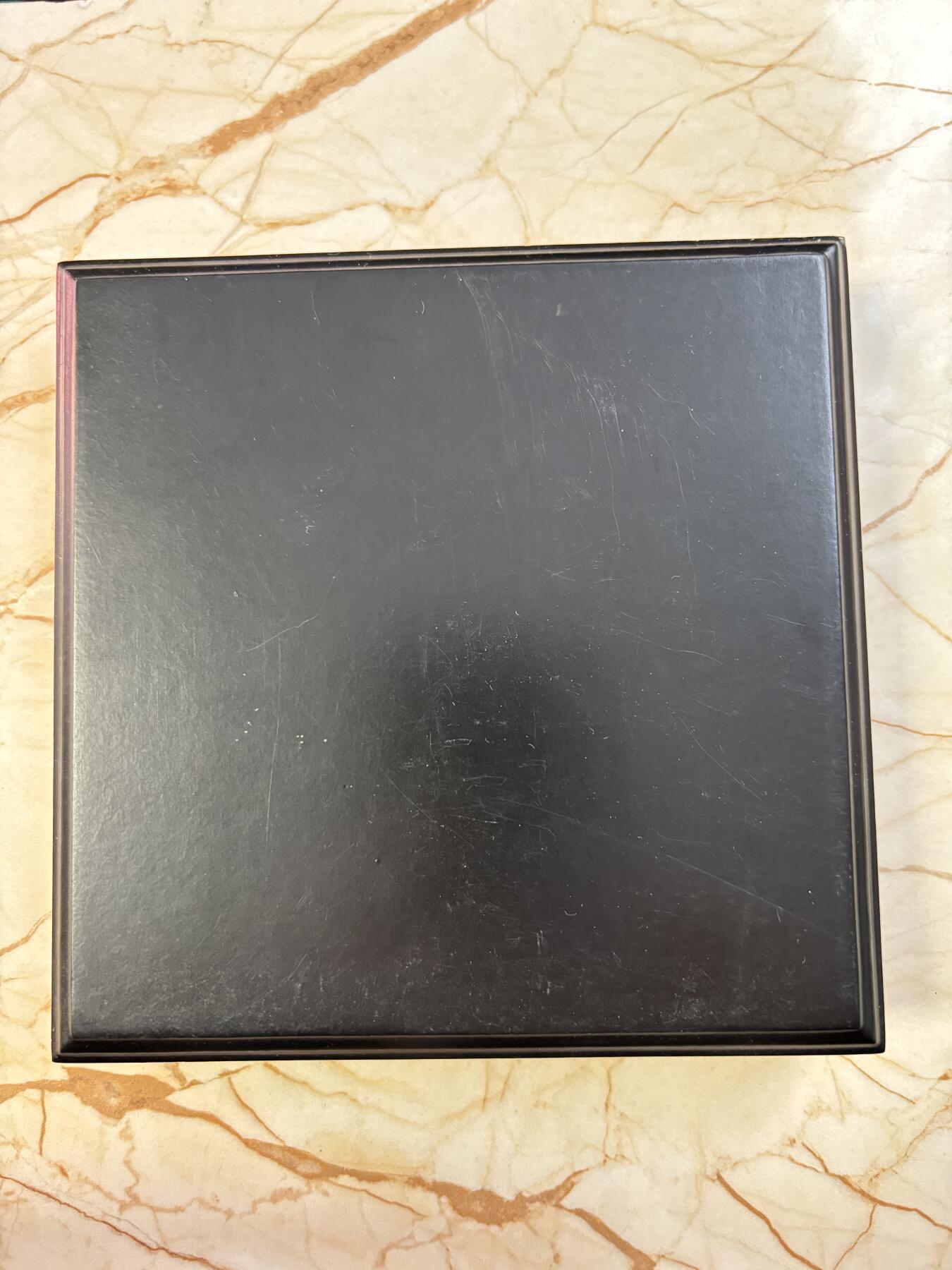 第187期拍卖 利比里亚2001年嵌路易莎公主号沉船碎片纪念大铜币，777克，发行2000枚