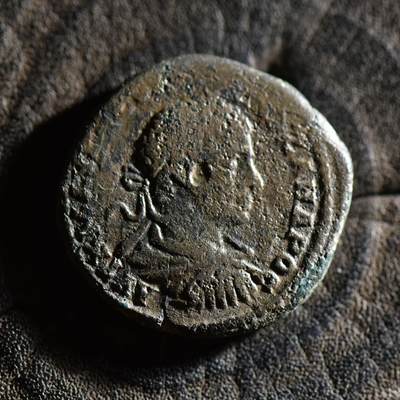 【良泉】【春节前最后一场】2月5日晚19.30点开拍！208组，本场结束后预存钱币的朋友请告知，将连同本场拍品一起邮寄，预祝诸位春节愉快！ - 11.06克，公元222-235年【古罗马·行省】塞维鲁·亚历山大，提喀女神。莫埃西亚行省，马恰诺波利斯城（Marcianopolis）