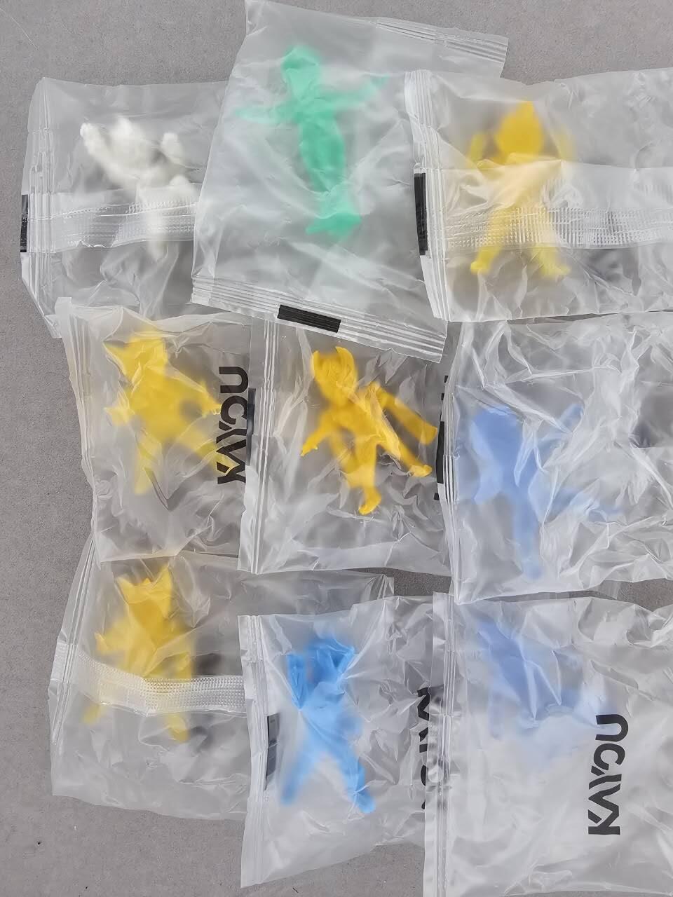 满200包邮！！龙虎卡牌-七二场（满200元包邮，无佣金，每周六结拍，欢迎送拍） 【原袋】橡皮人9个不重复 卡游奥特曼 橡皮人 (姿势款)