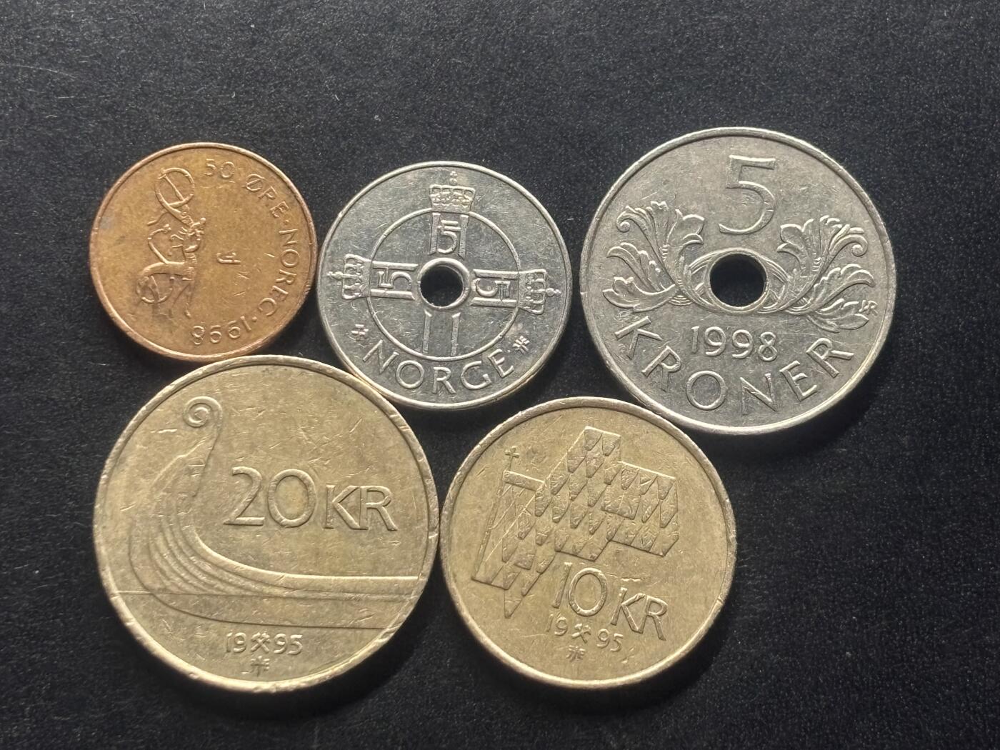 邮泉阁限时拍卖第三十九场 欧洲专场（硬币在国外。请付邮费6元。）