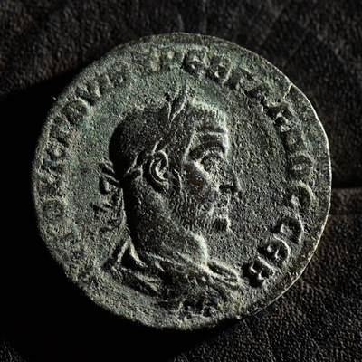 【良泉】【春节前最后一场】2月5日晚19.30点开拍！208组，本场结束后预存钱币的朋友请告知，将连同本场拍品一起邮寄，预祝诸位春节愉快！ - 【极美品】15.86克，公元251年-253年【古罗马·行省】叙利亚行省-安条克城，加卢斯，八埃萨雷斯大铜币