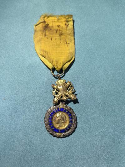 盛世勋华——号角文化勋章邮票专场拍卖第298期 - 法国军事奖章 五共版 银制带银标