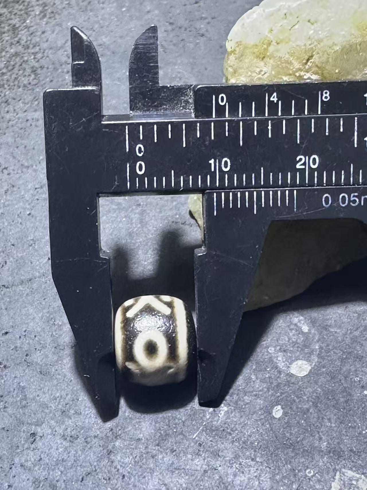 仅此一颗，精品藏传贵人随形天珠一颗，