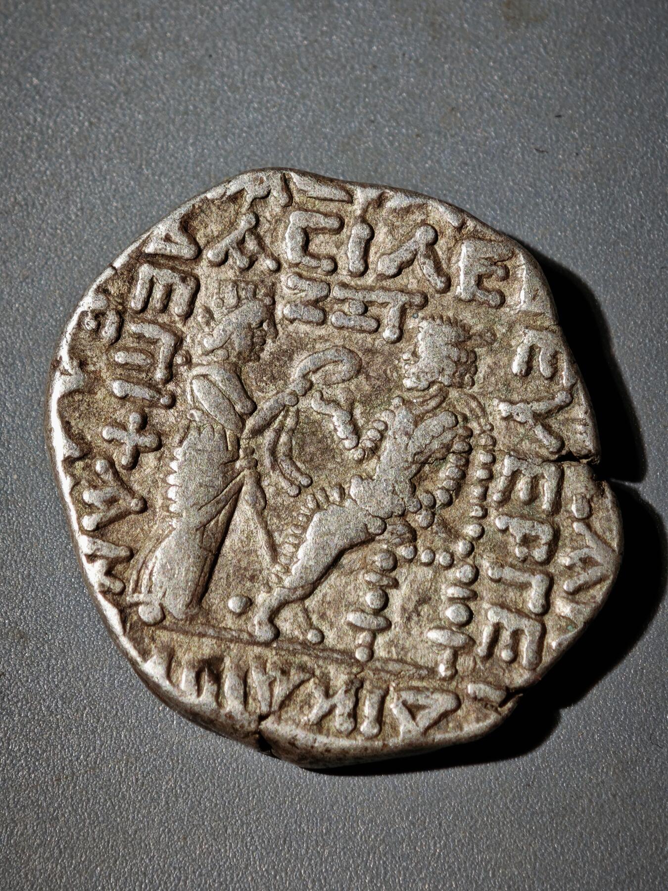 106期回流戒指饰品杂件纪念章丝路钱币专场