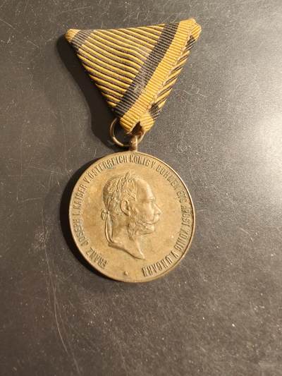 老王徽章第176期 - 奥匈帝国1873战争奖章