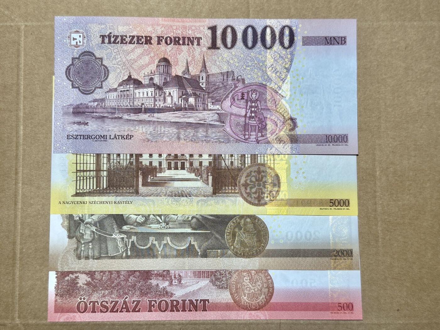 🐍甜小邱世界纸币收藏🐍第139期精品场💐 无47小套 匈牙利 500 2000 5000 10000福林 混年份 全新UNC