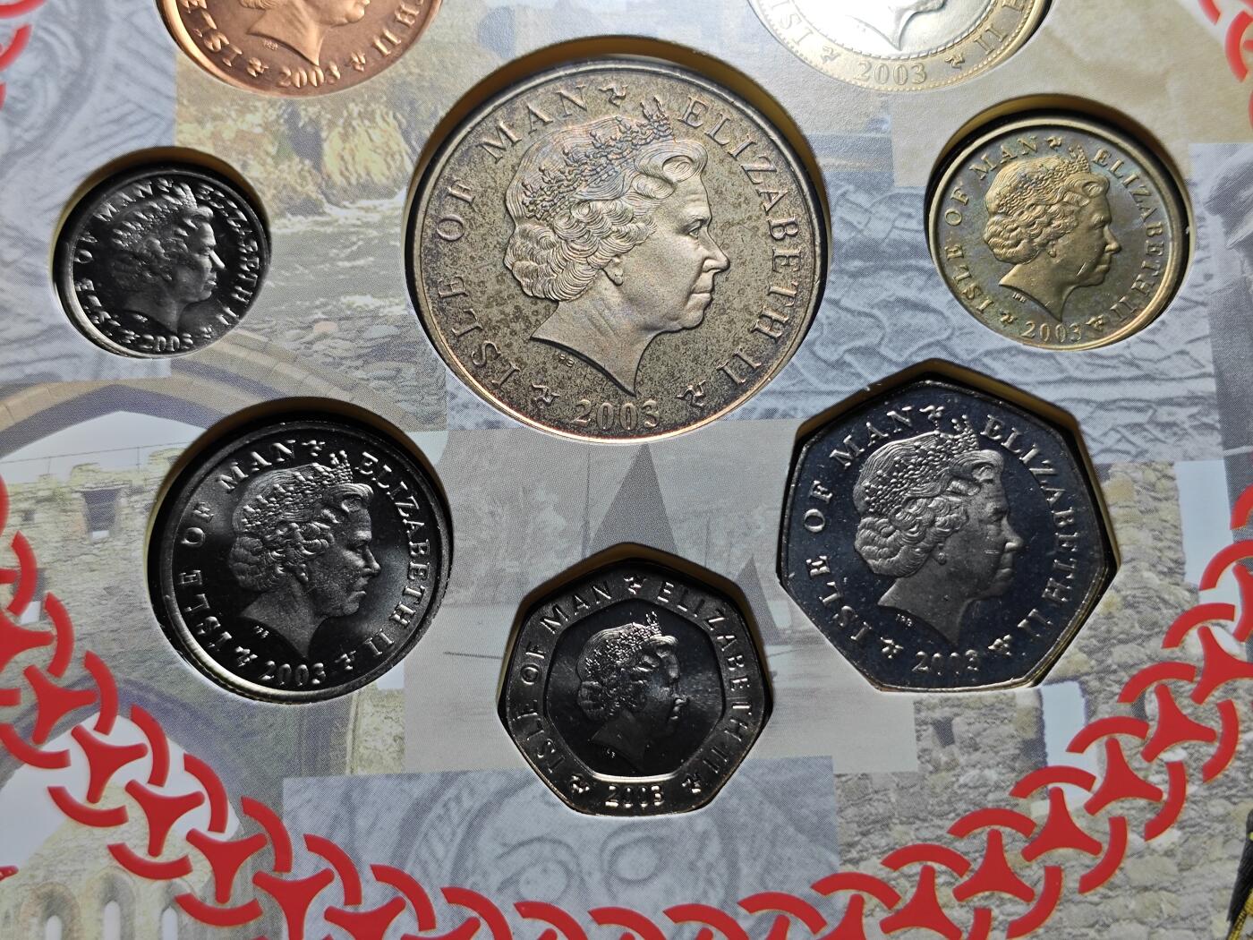 KK钱币收藏小铺  第400期  百期特拍（四拍之四）2月预留时间 周末发货  2003马恩岛大小面值清年一套 含少见马恩岛5镑