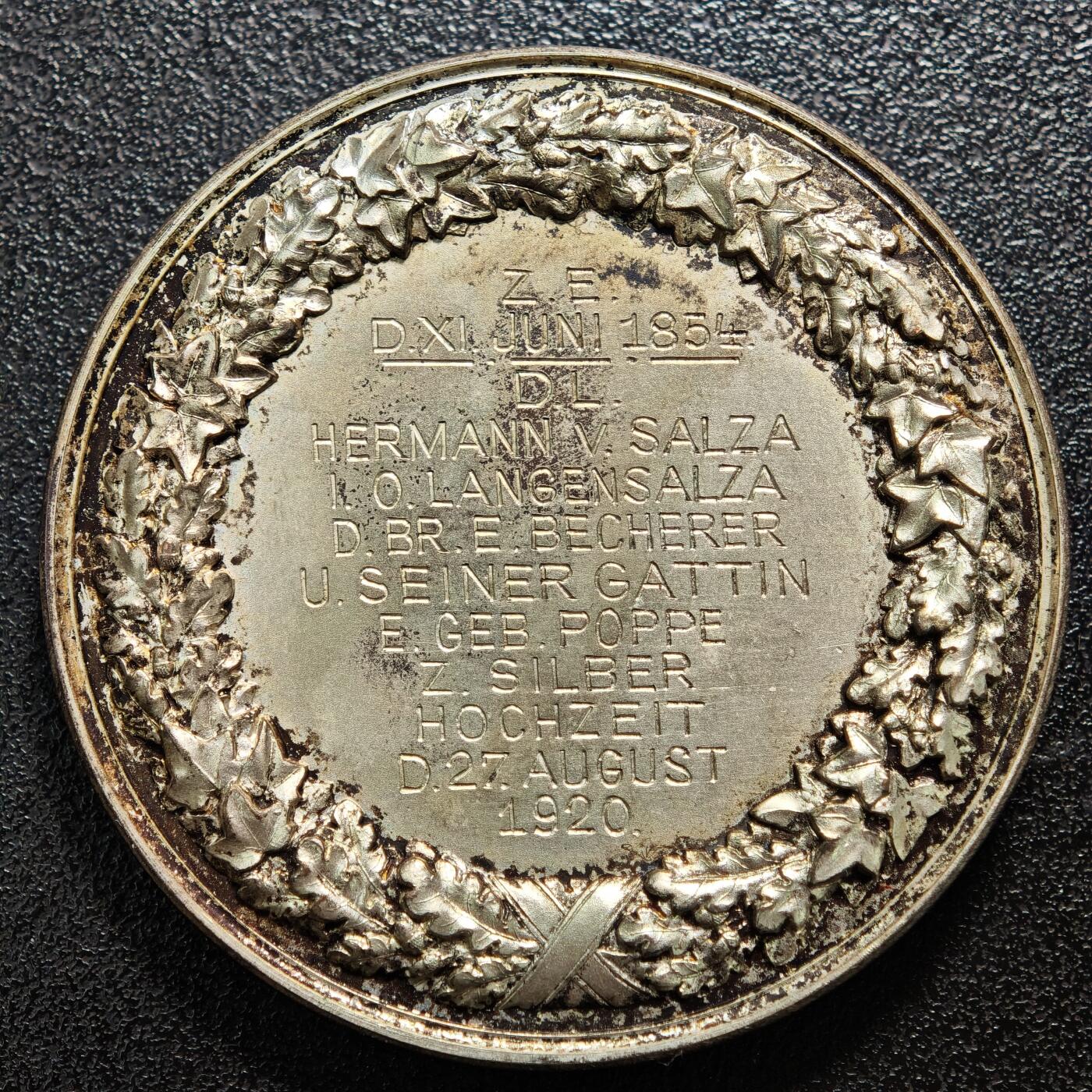 【德藏】世界币章拍卖第161期 1854年 德国普鲁士威廉一世与奥古斯塔银婚纪念高浮雕镀银大铜章 立体感极强 直径约：50.9mm；重约：72.6g