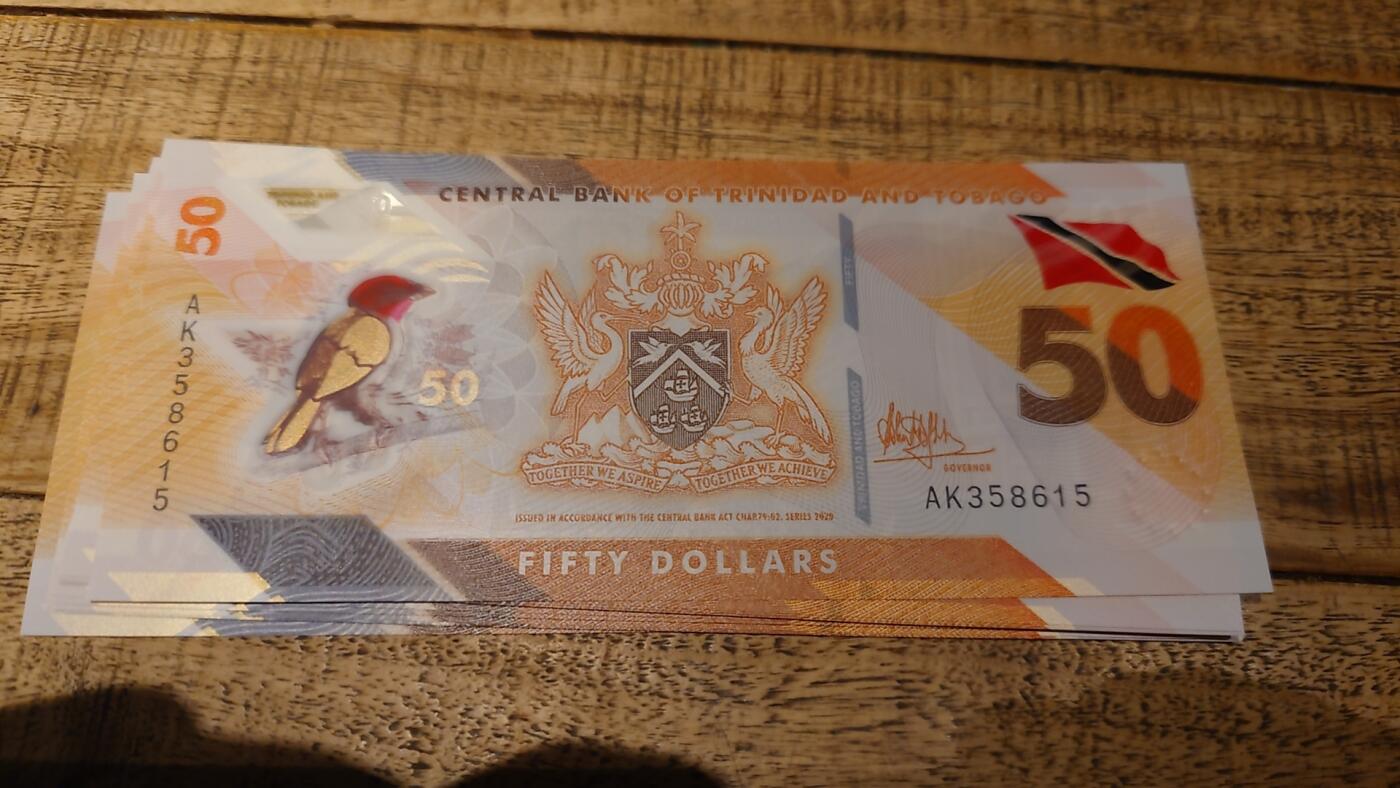 【新年七拍】世界钱币～微拍第228期暨2026年第7期  中小单价原刀卖剩号码精选部分 2020年特立尼达和和多巴哥50元 全新绝品无47尾号615