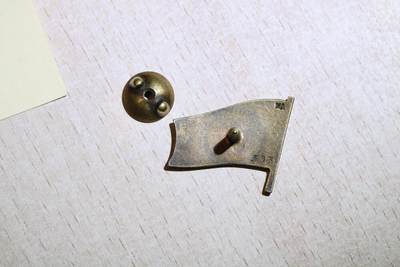 大猫徽章拍卖 第286期 苏联最高苏维埃第3届代表证章533号，带照片，资料