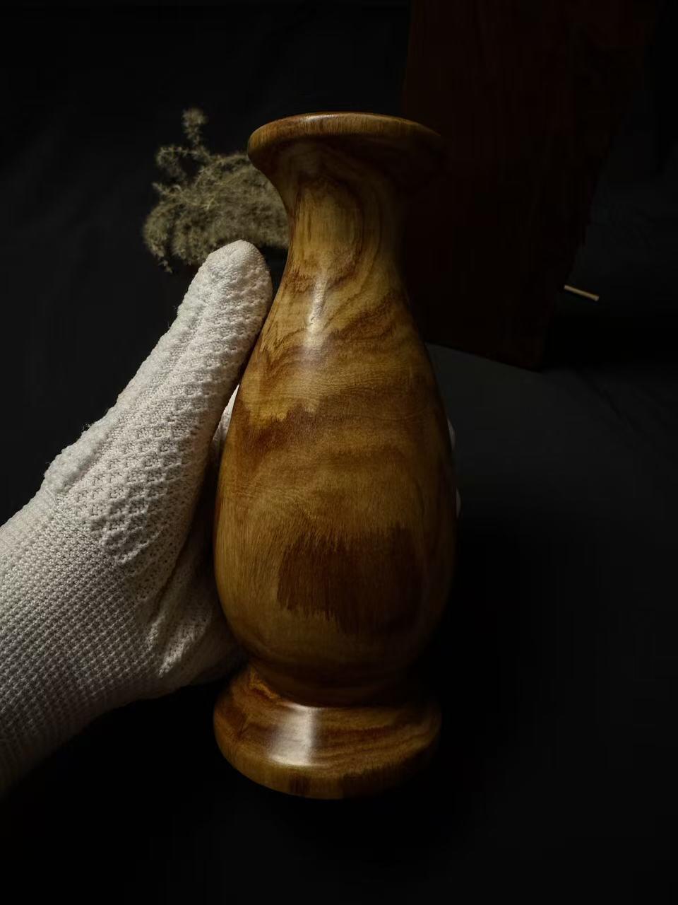 零元拍：海南黄花梨 花瓶 整料掏出，高 170， 大肚 70，底座 69，平口 55MM