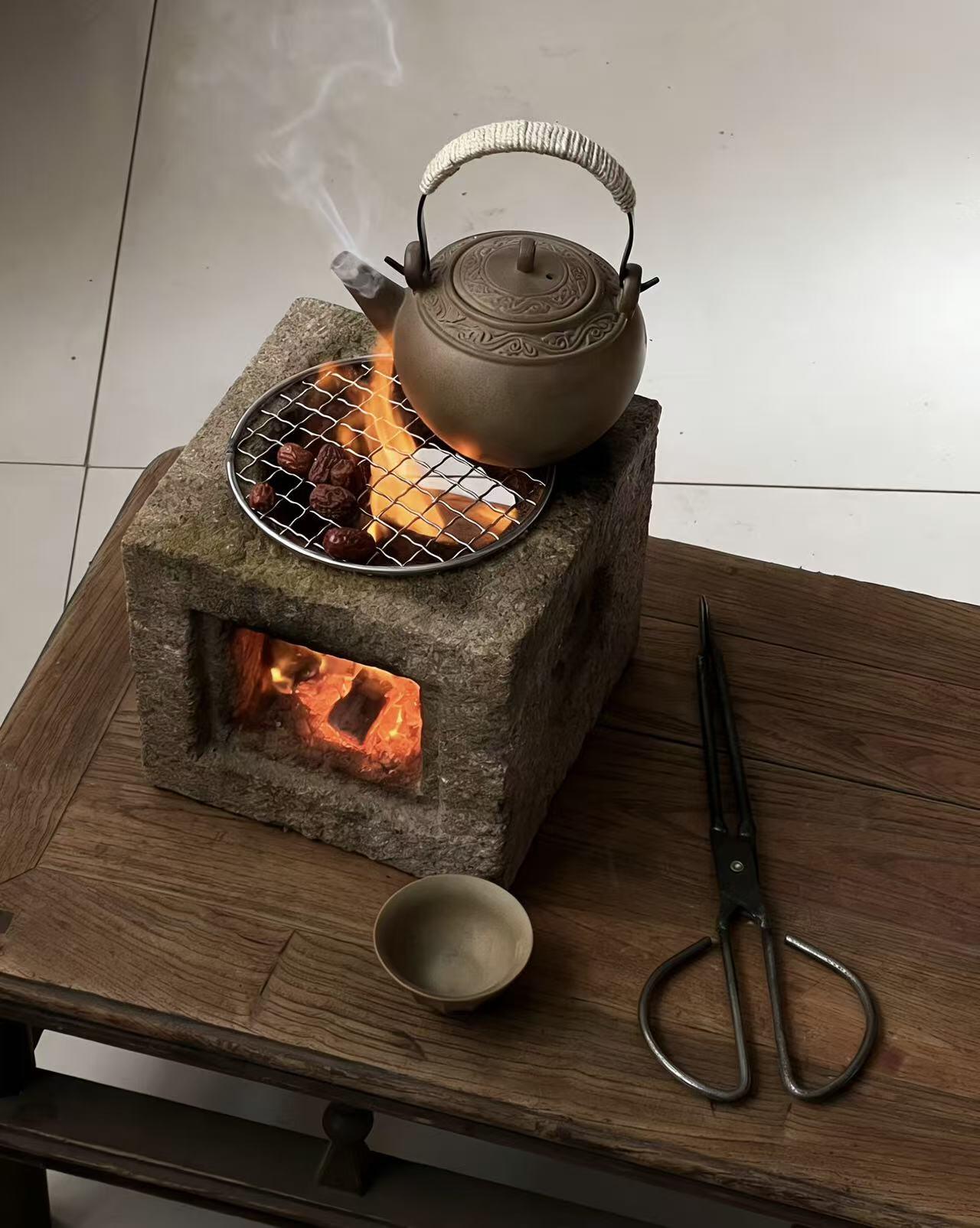 『围炉煮茶』清代包老，石炉左右透雕日月，正常使用20/21/18