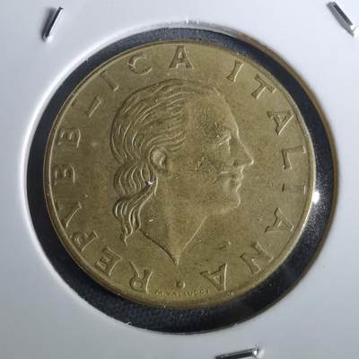 沼泽如烟--第957场 - 意大利1979年200里拉