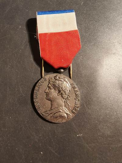 老王徽章第176期 - 法国银级劳工奖章    925银    1986年    12.2g