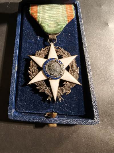 老王徽章第176期 - 法国骑士级农业功绩勋章    原盒    银质镀金珐琅    20g