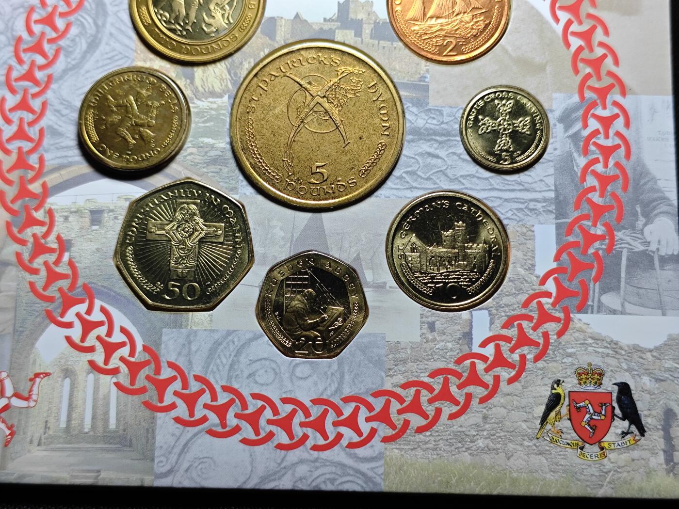 KK钱币收藏小铺  第400期  百期特拍（四拍之四）2月预留时间 周末发货  2003马恩岛大小面值清年一套 含少见马恩岛5镑