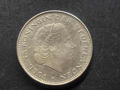 邮泉阁限时拍卖第三十九场 欧洲专场（硬币在国外。请付邮费6元。） 荷兰威廉明娜女王1979年2½盾纪念币