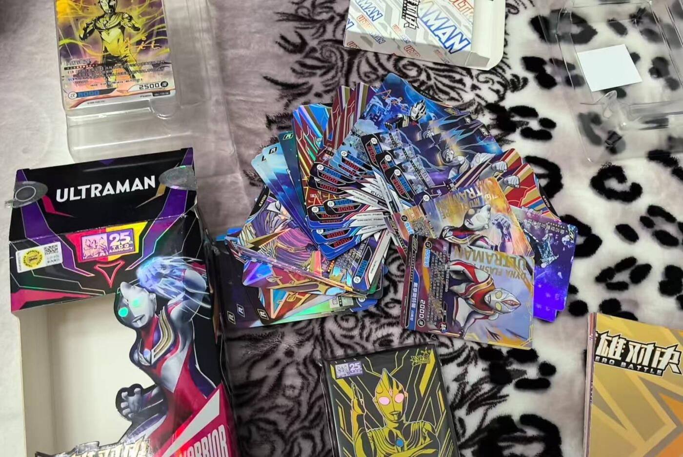 满200包邮！！龙虎卡牌-七二场（满200元包邮，无佣金，每周六结拍，欢迎送拍） 卡游奥特曼竞技25周年卡组一副 (含封面卡共计40张 卡套1包)