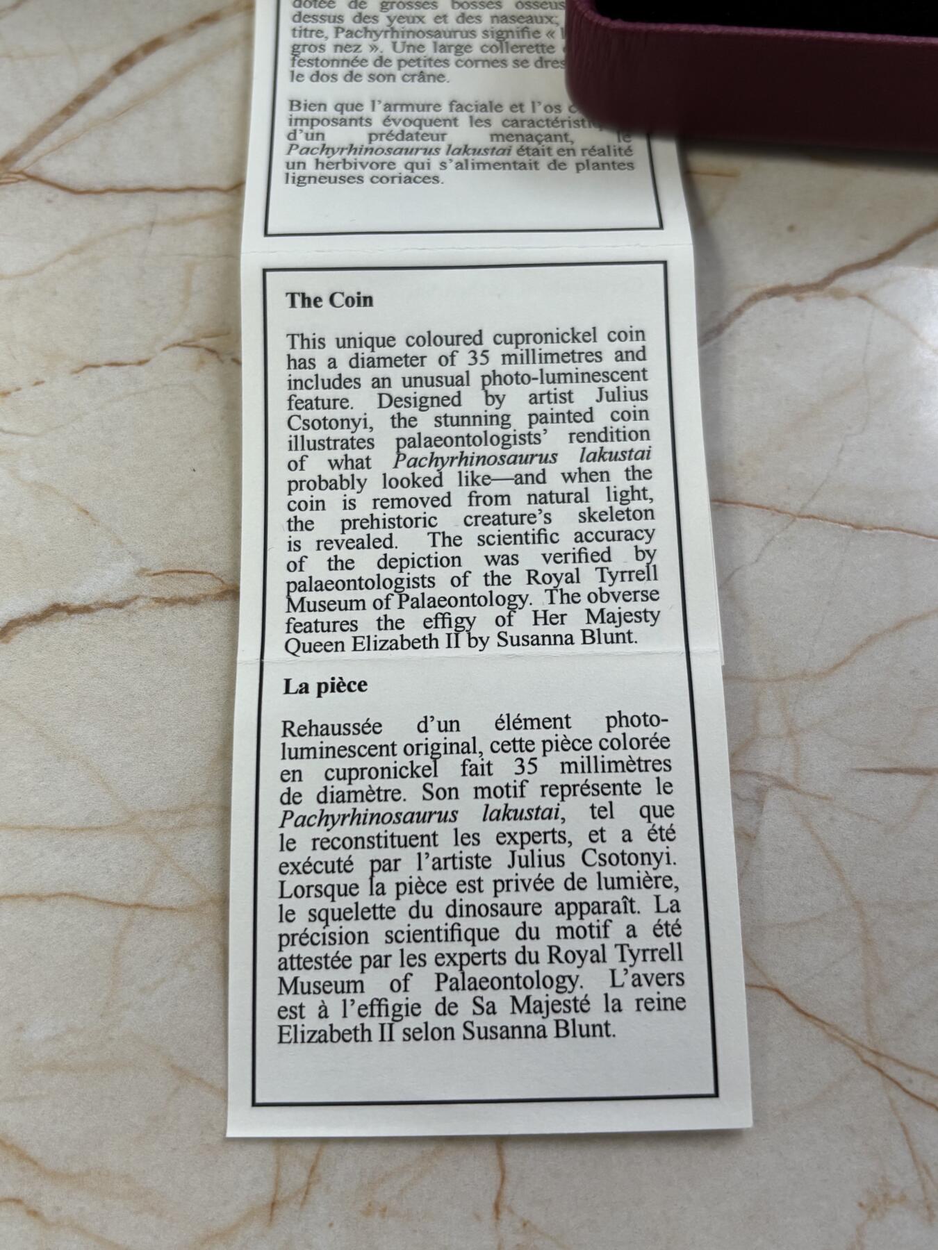 第187期拍卖 获奖加拿大2012年史前动物1恐龙厚鼻龙夜光币，13.7克，发行25000枚，获得2014年克劳斯世界最佳创意硬币大奖