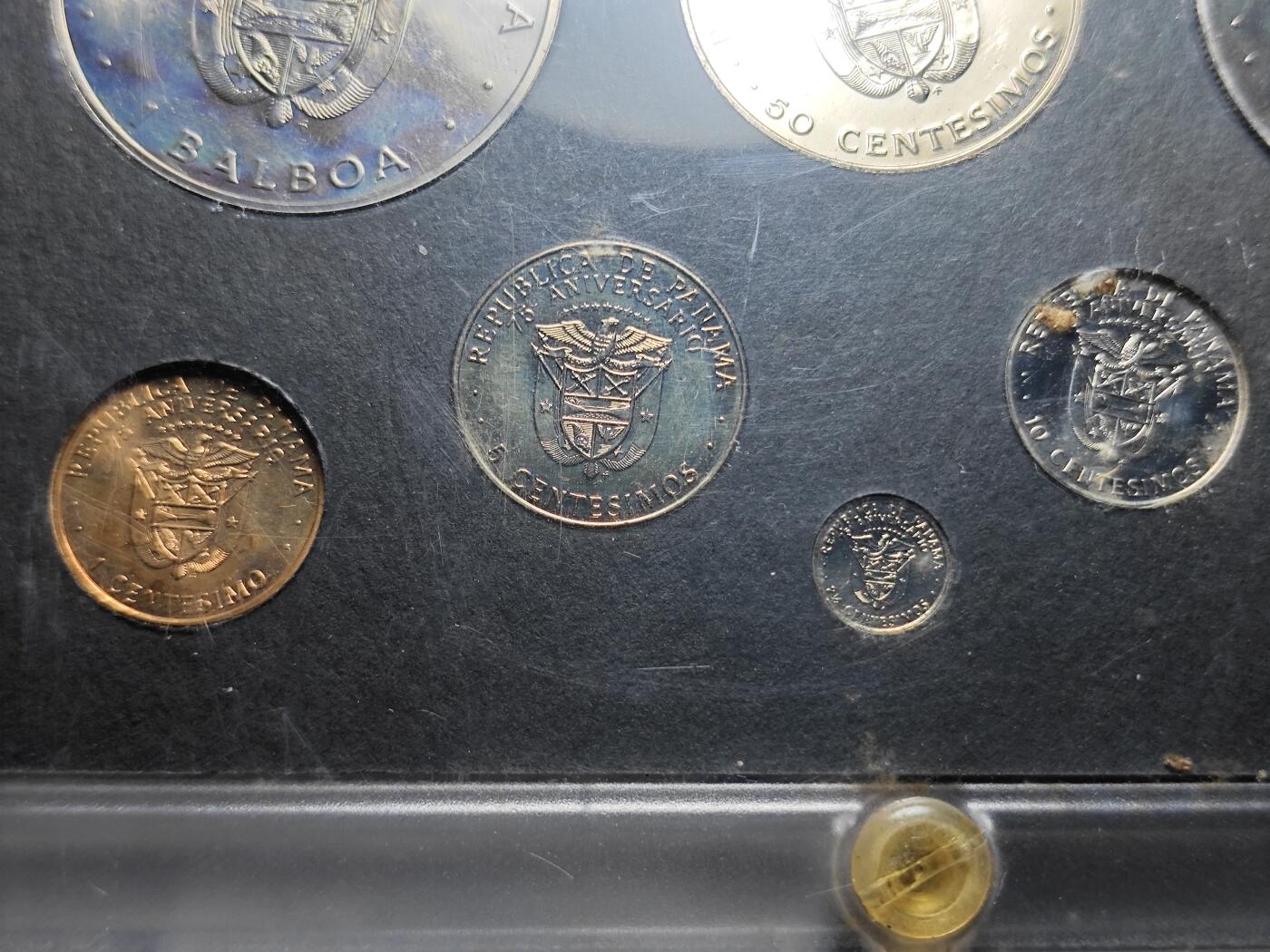 KK钱币收藏小铺  第400期  百期特拍（四拍之四）2月预留时间 周末发货  1978巴拿马独立75周年精制铜镍套币 完整一套稀少！5巴波亚发行量仅2000，1巴波亚发行量仅4000，25/50分发行量仅19000，10分发行量仅31000，5分发行量41000，2.5分发行量51000枚 