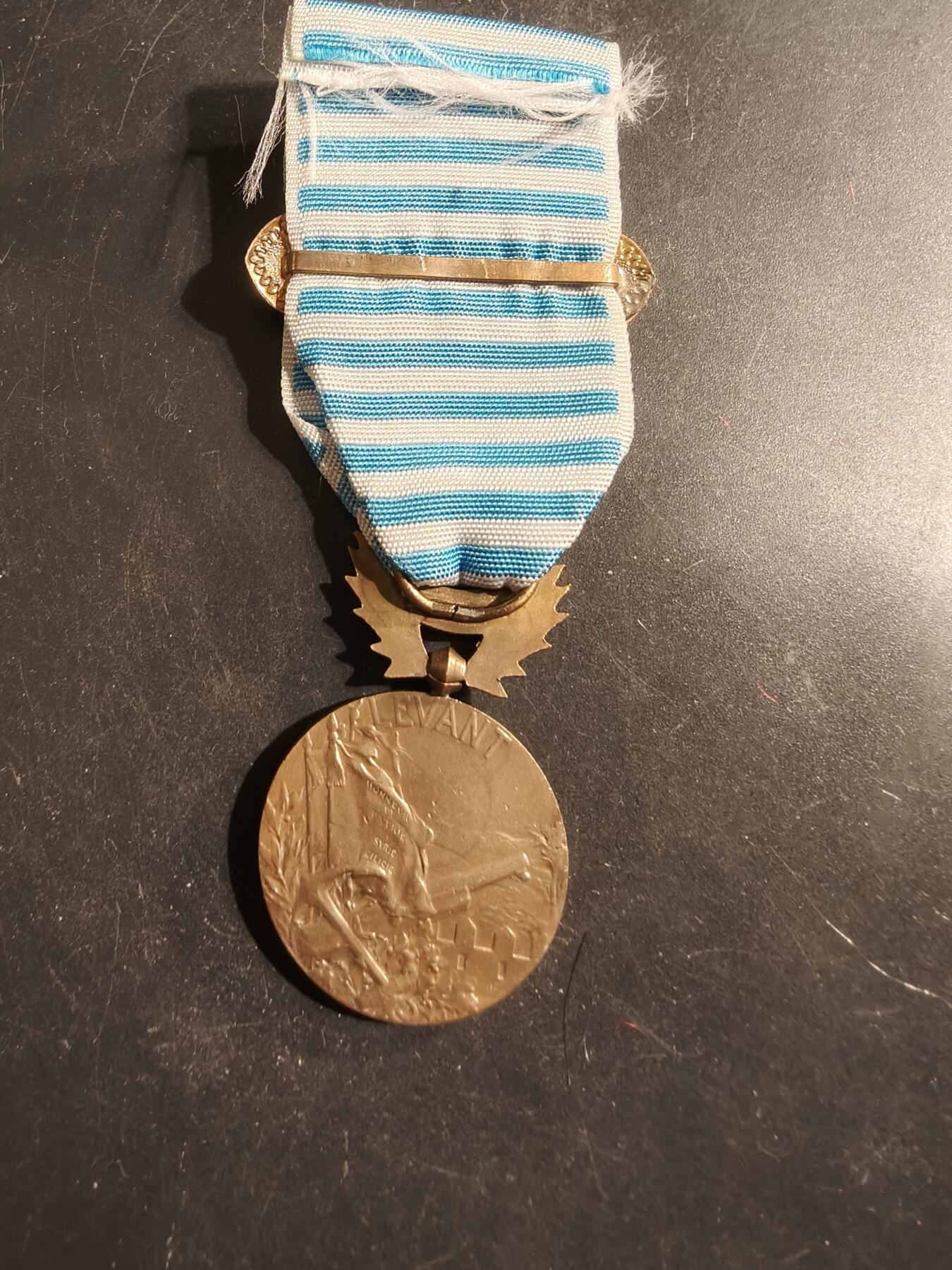 老王徽章第176期 法国二战黎凡特战役奖章   带黎凡特勋条