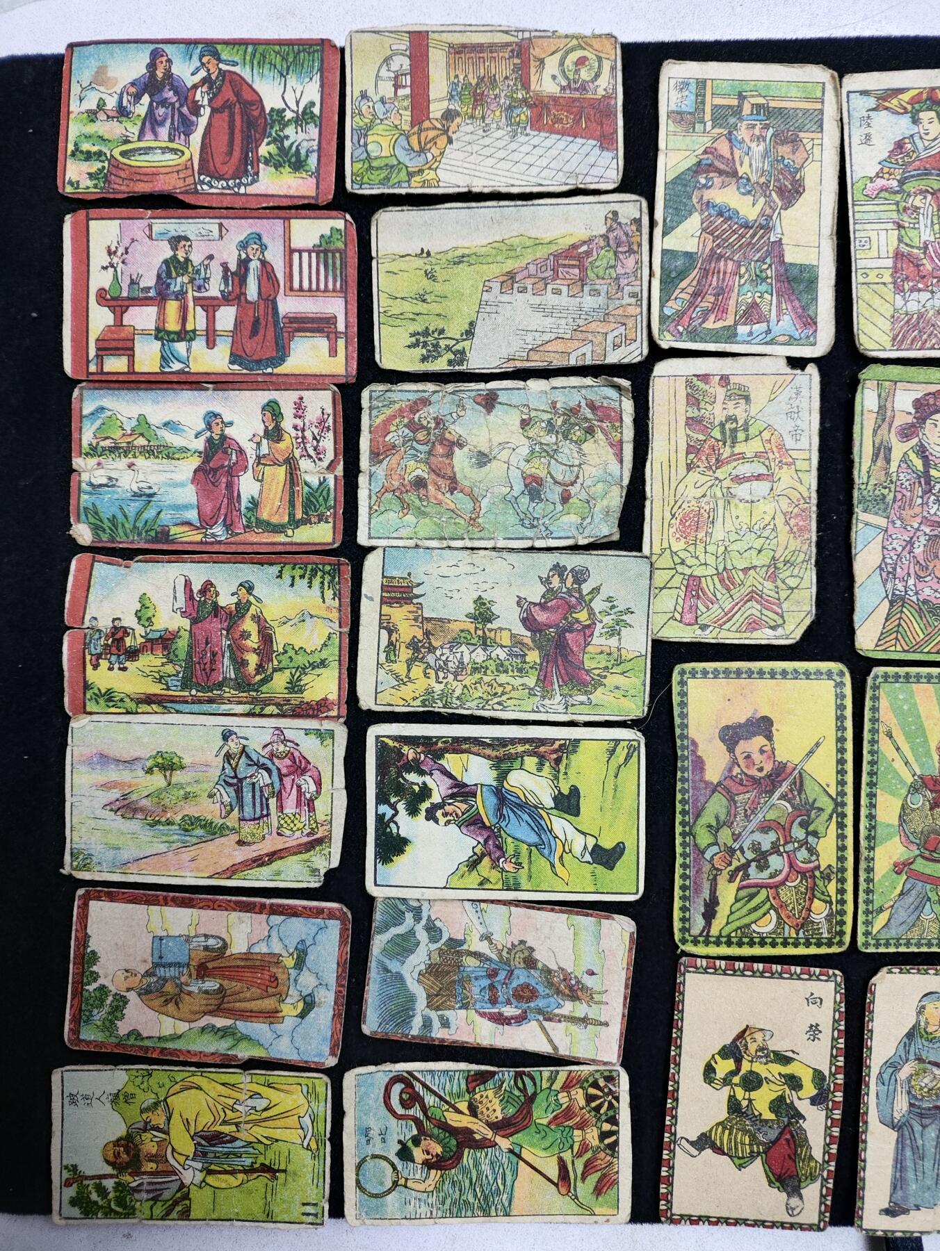 上世纪50年代建国初期老洋画、画片、吧唧、公仔纸85张一组