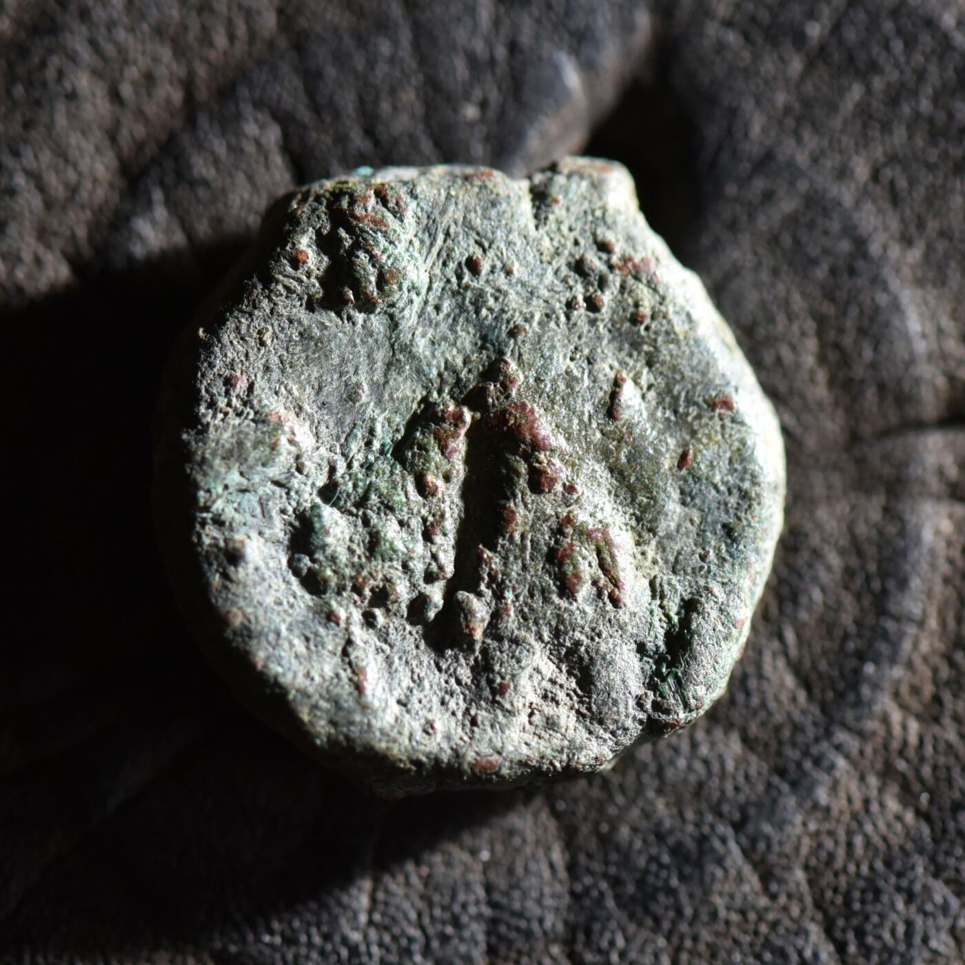 【良泉】【春节前最后一场】2月5日晚19.30点开拍！208组，本场结束后预存钱币的朋友请告知，将连同本场拍品一起邮寄，预祝诸位春节愉快！ 公元267-270年【贵霜】迦腻色伽三世“财富女神”铜币，7.96克