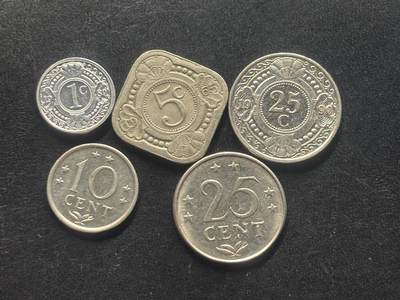 邮泉阁限时拍卖第三十九场 欧洲专场（硬币在国外。请付邮费6元。） 荷兰海外领地5枚