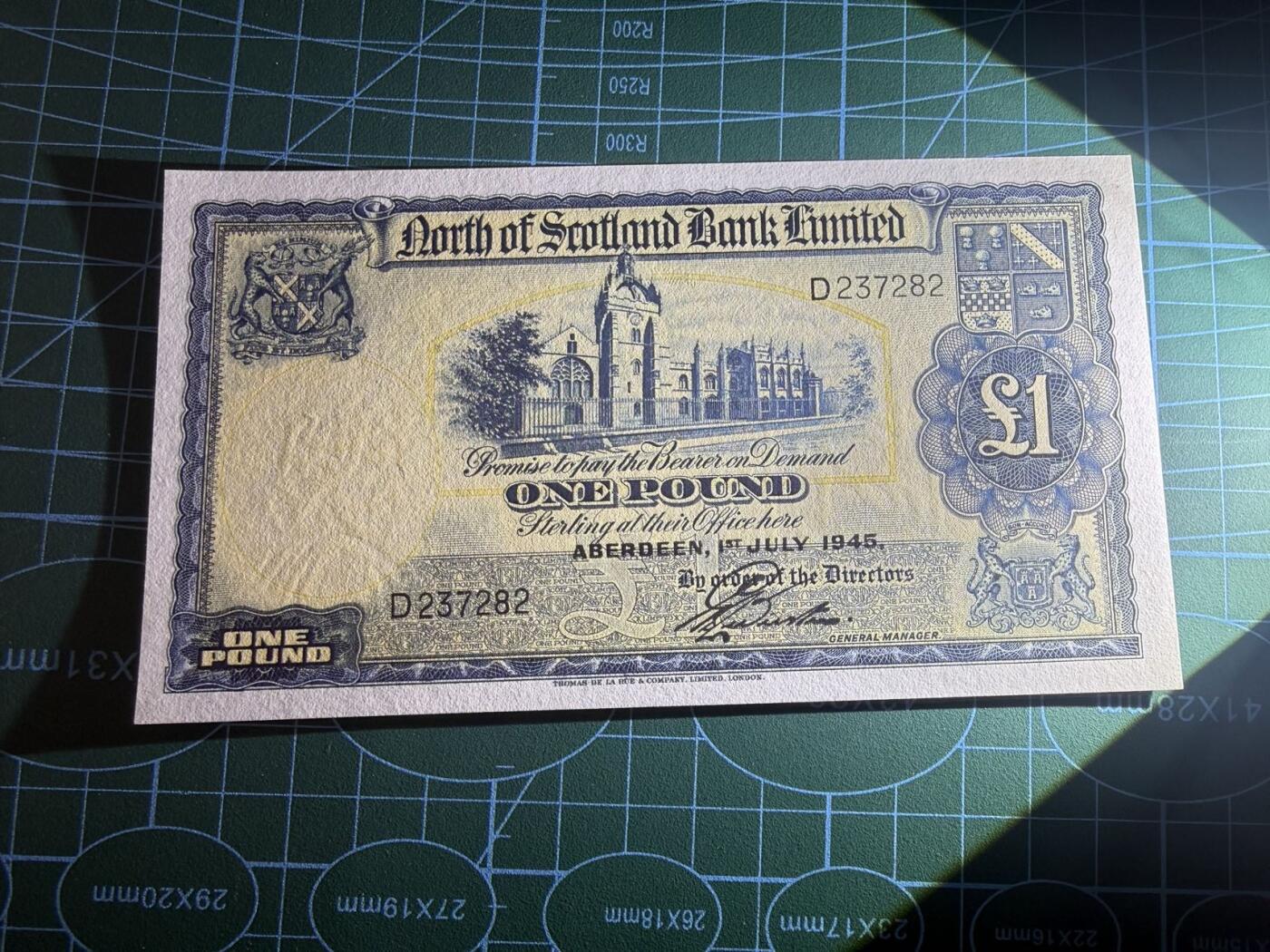 【炜奕收藏】，第五十六期，大不列颠专场 1945年苏格兰北方银行1镑，UNC品相，少见