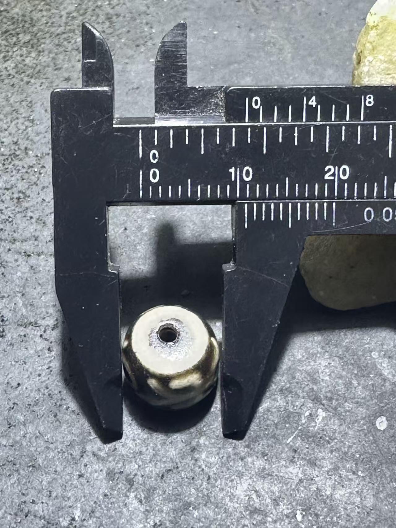 仅此一颗，精品藏传贵人随形天珠一颗，