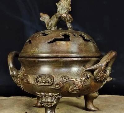 2026评级银元、钱币、杂项等迎新春第二期拍卖会 - 现代工艺品铜炉，品相较好