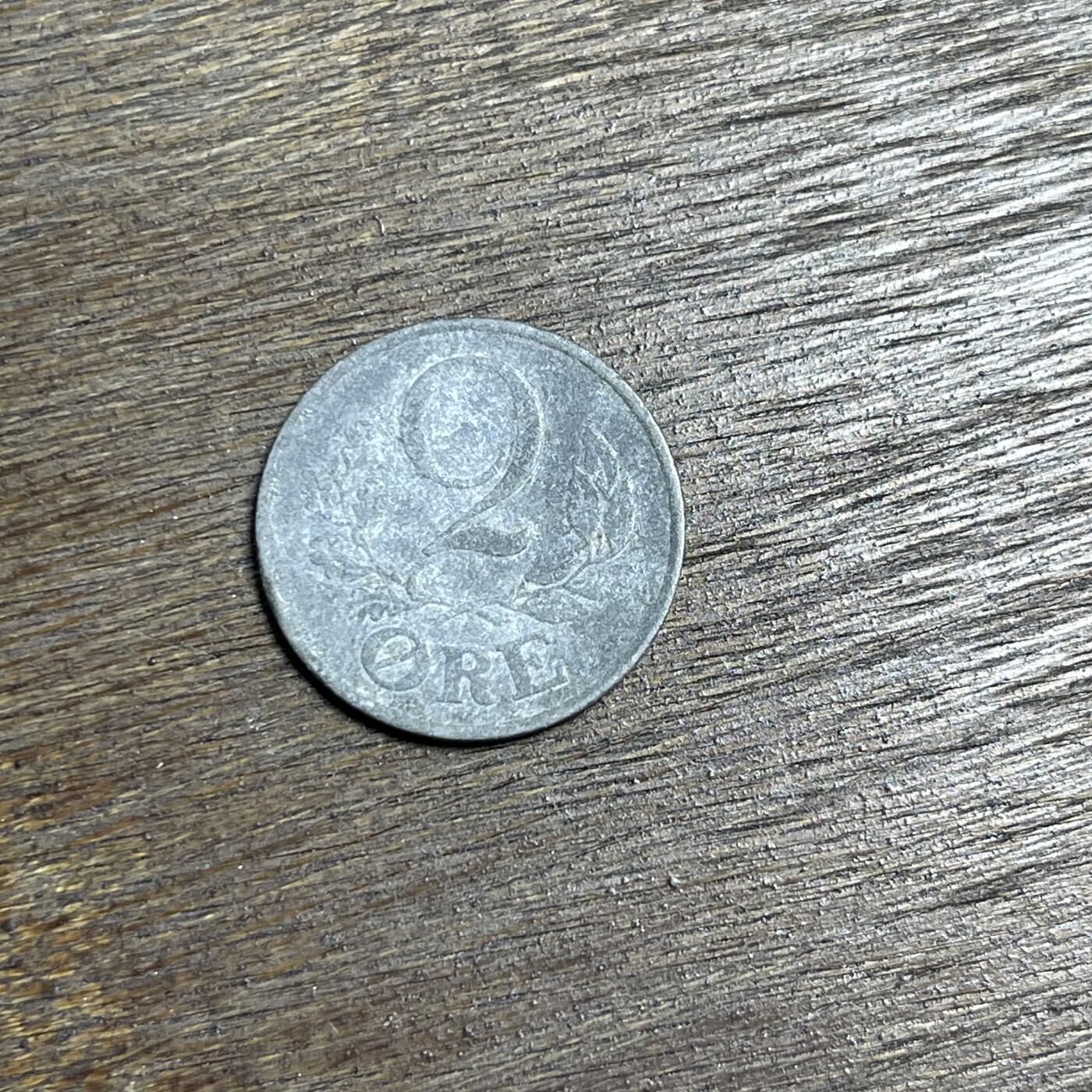 【铜匠收藏】★第137场★散币场。不寄存，30包邮。不满30元，支付5元运费。《接受代拍 代送NGC评级》 100【无寄存】1944 德占 丹麦 2欧尔 锌币