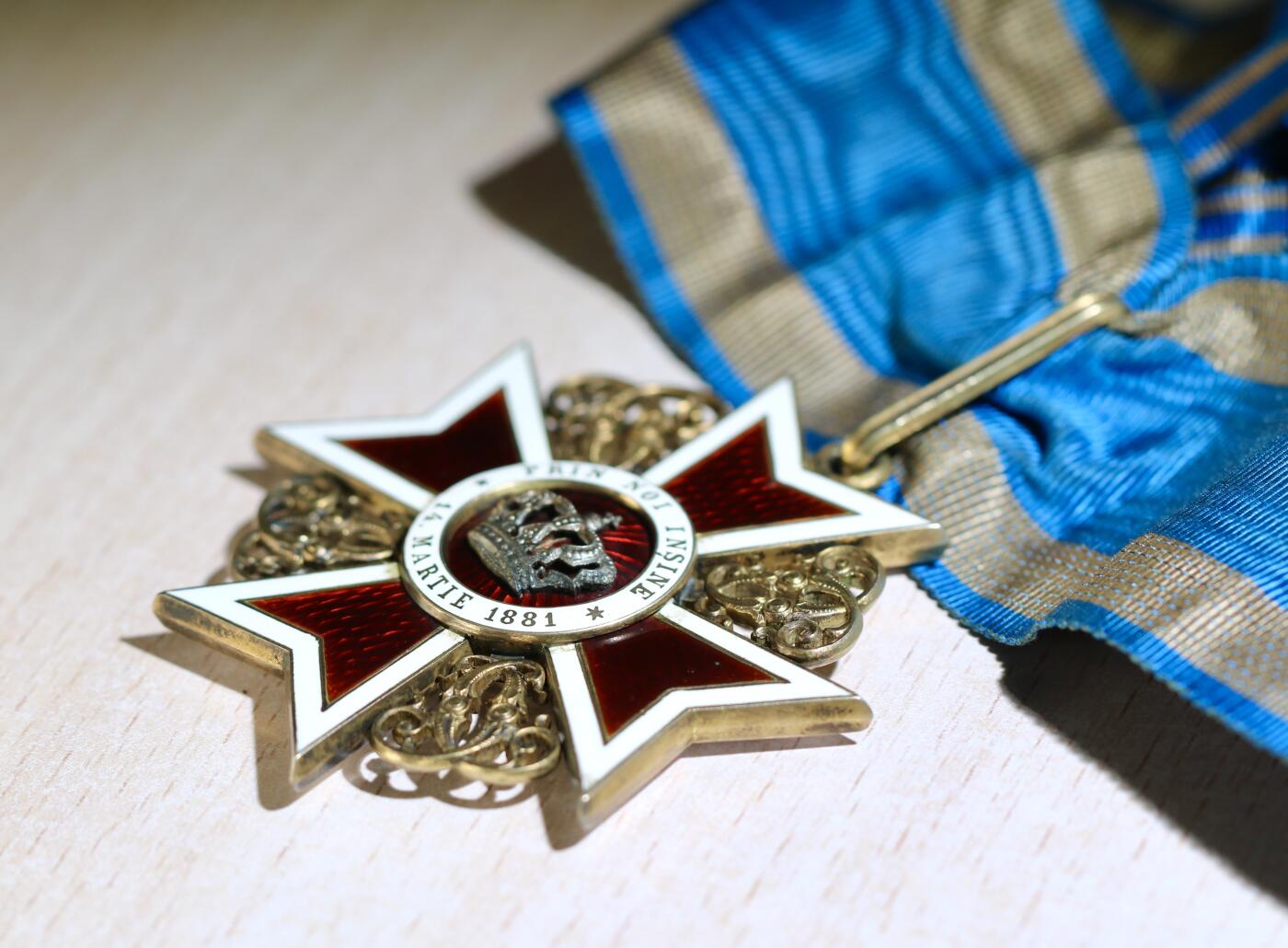 大猫徽章拍卖 第286期 罗马尼亚指挥官级王冠勋章