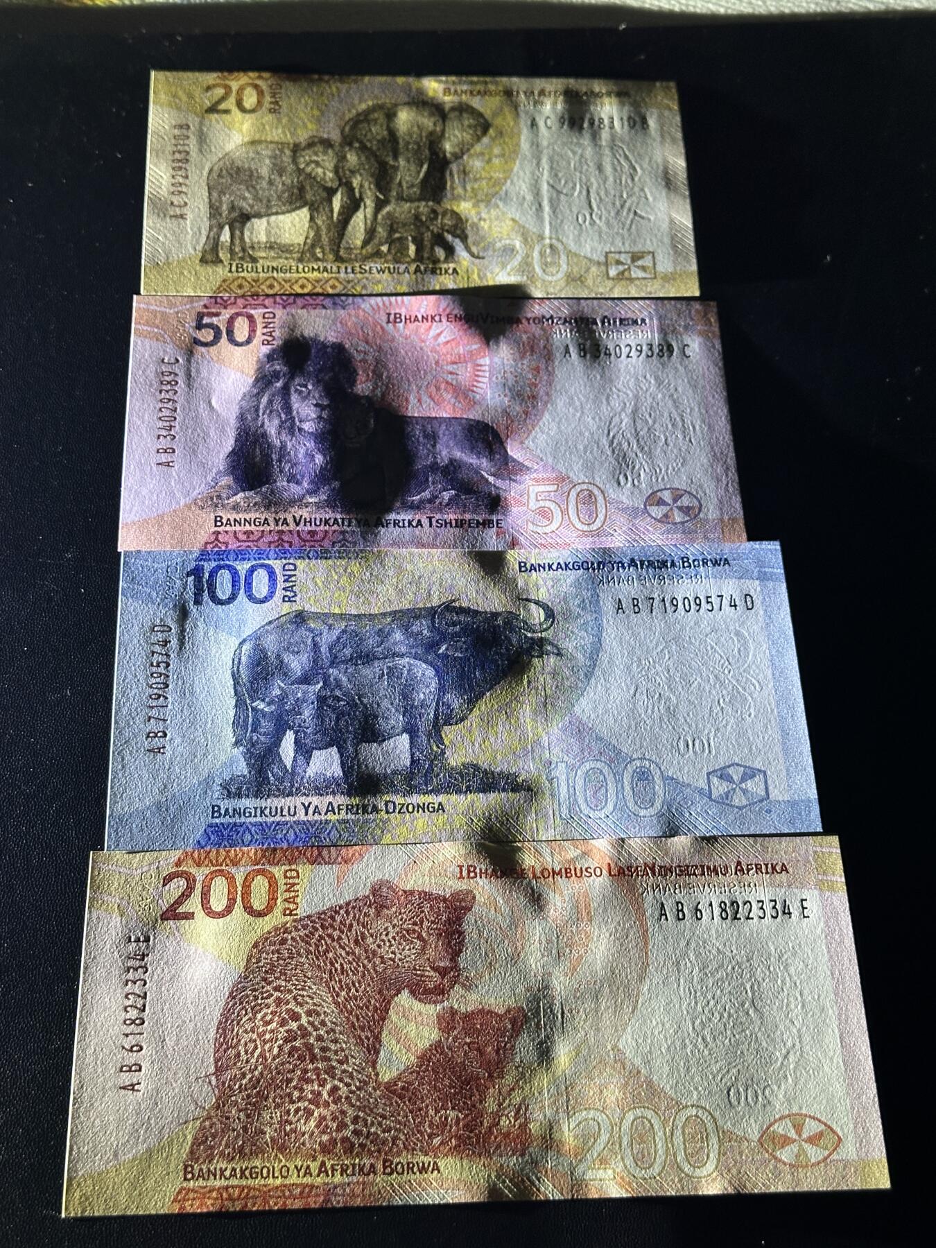 《外钞收藏家》第六百零一期（畅拍场）（本平台长期征集拍品、欢迎藏友们联系合作）