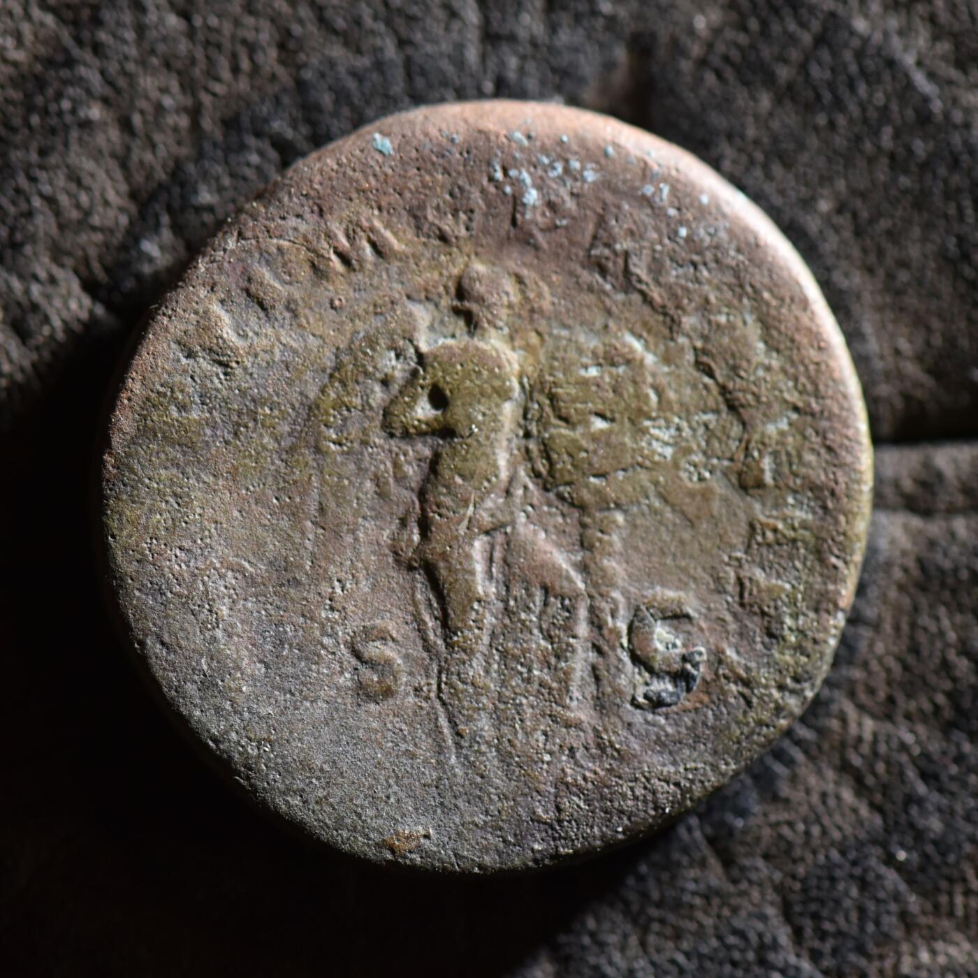 【良泉】【春节前最后一场】2月5日晚19.30点开拍！208组，本场结束后预存钱币的朋友请告知，将连同本场拍品一起邮寄，预祝诸位春节愉快！ 10.99克，公元106年【古罗马】五贤帝——图拉真，发行“征服达契亚”大铜币