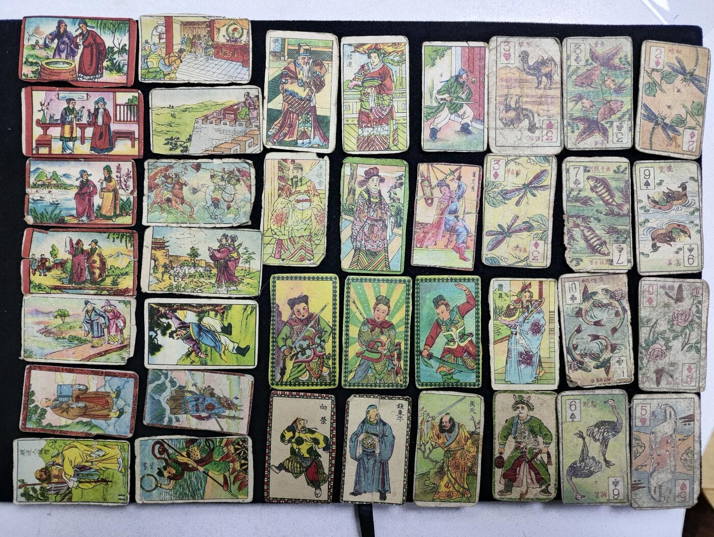 上世纪50年代建国初期老洋画、画片、吧唧、公仔纸85张一组