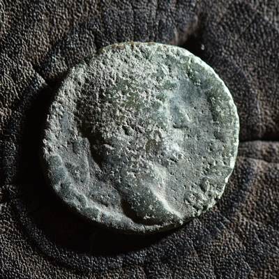 【良泉】【春节前最后一场】2月5日晚19.30点开拍！208组，本场结束后预存钱币的朋友请告知，将连同本场拍品一起邮寄，预祝诸位春节愉快！ - 公元119-122年【古罗马】五贤帝——哈德良，不列颠行省？阿斯铜币，4.61克